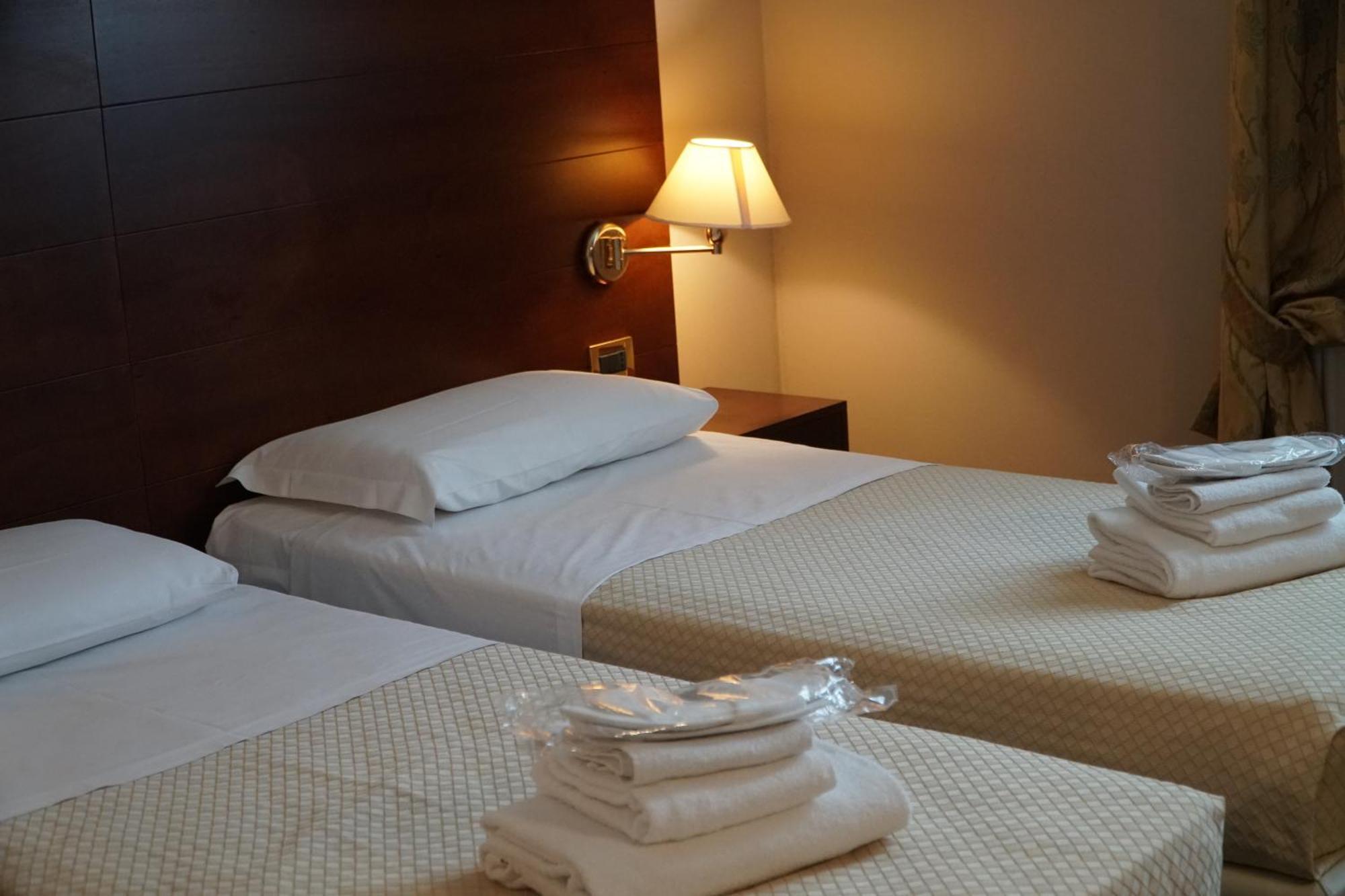 Hotel President 蒙特卡蒂尼泰尔梅 外观 照片