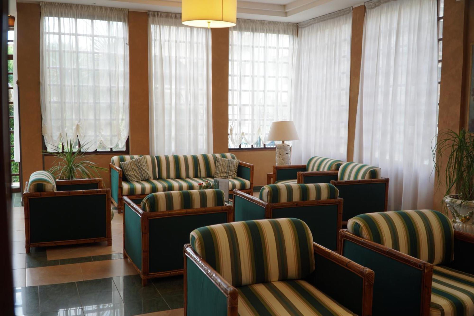 Hotel President 蒙特卡蒂尼泰尔梅 外观 照片